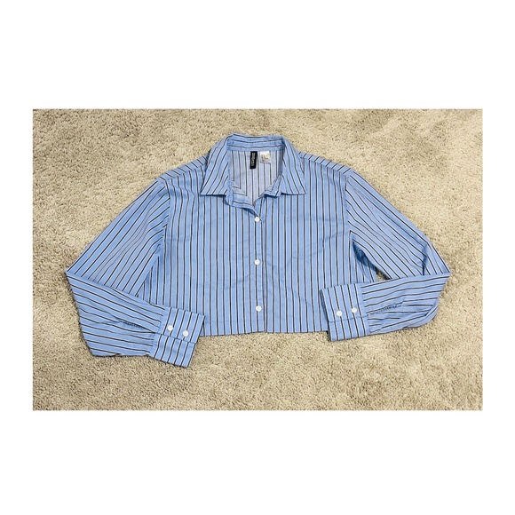 H & M Striped Cropped Long Sleeve Shirt - Picture 3 of 9